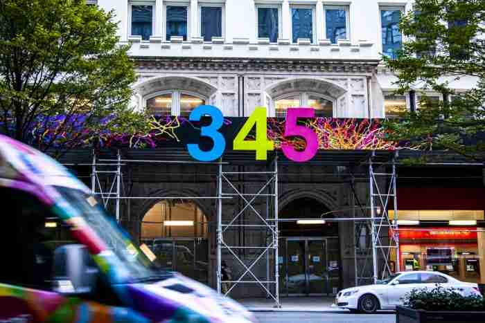 Art on 345 Park Ave South